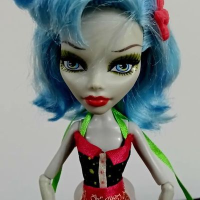 Boneca Monster High Ghoulia Yelps Skull Shores - Foto 4