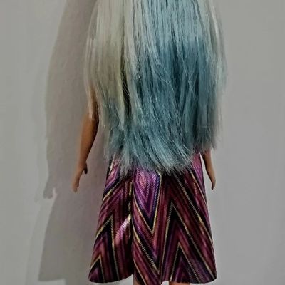Boneca Barbie Fashionista n. 120 - Loira com mecha azuis - Foto 3